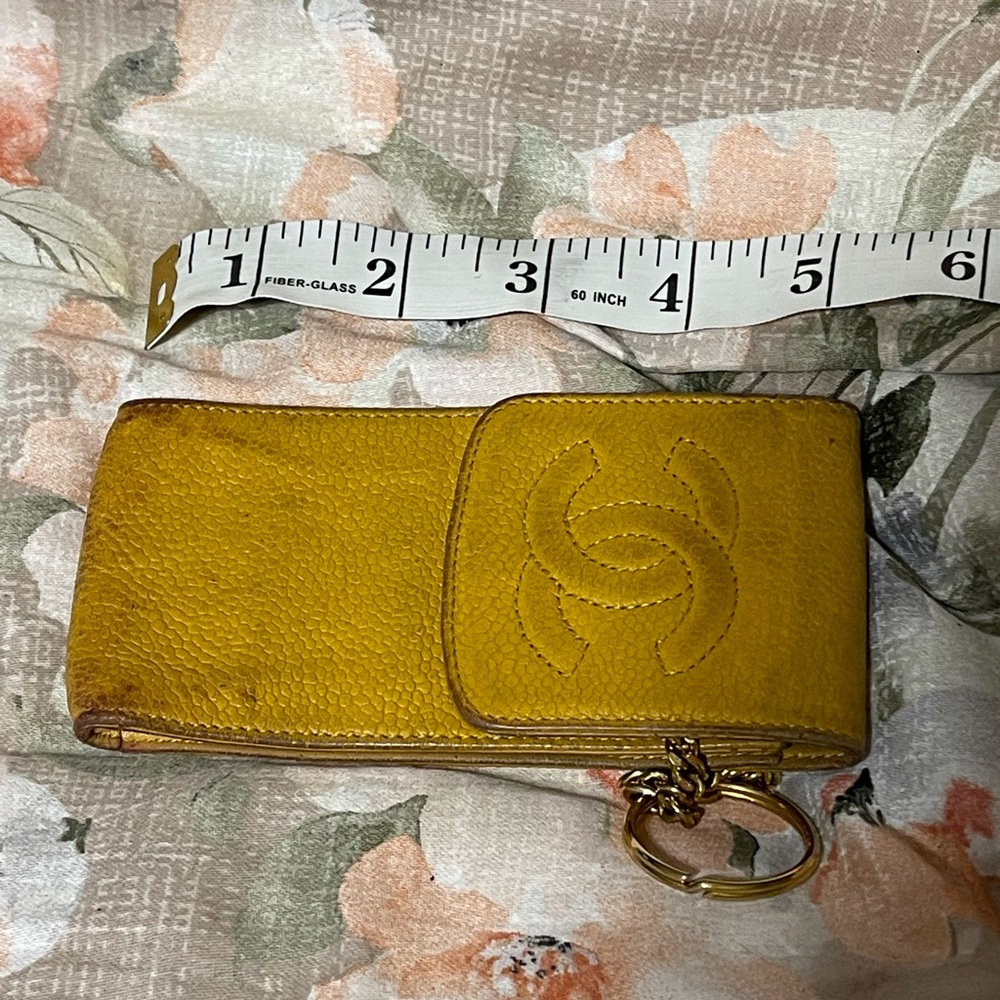 Chanel - Picture 2 of 10